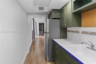 16518 NE 26th Ave, North Miami Beach, FL 33160 - Photo 7