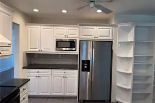 1660 NW 42nd St, Oakland Park, FL 33309 - Photo 9