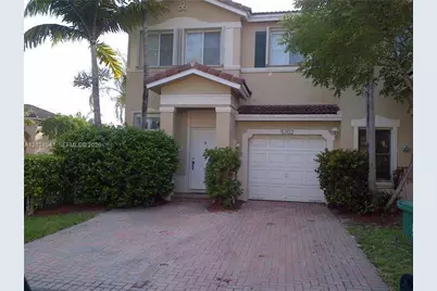 5702 NW 112 Ct #5702, Doral, FL 33178 - Photo 1