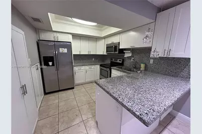 29 Madrid Ln #8-9, Davie, FL 33324 - Photo 1
