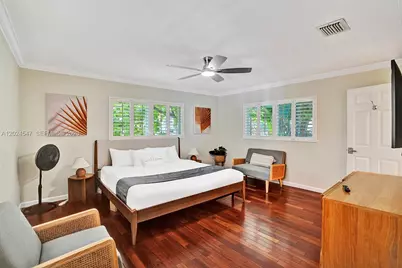 1016 Harrison St, Hollywood, FL 33019 - Photo 17