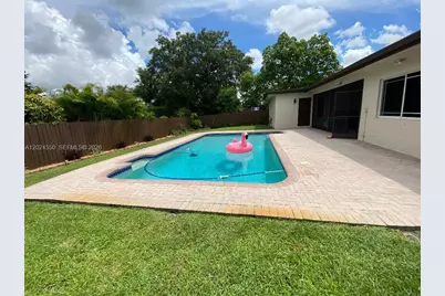 1841 NW 113th Ave, Pembroke Pines, FL 33026 - Photo 19