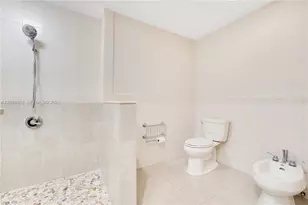 3719 Estepona Ave, Doral, FL 33178 - Photo 19