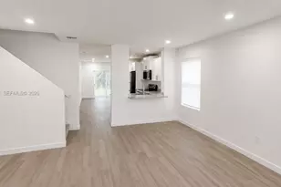 619 NE 4th St, Florida City, FL 33034 - Photo 3