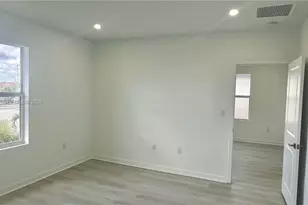 619 NE 4th St, Florida City, FL 33034 - Photo 13