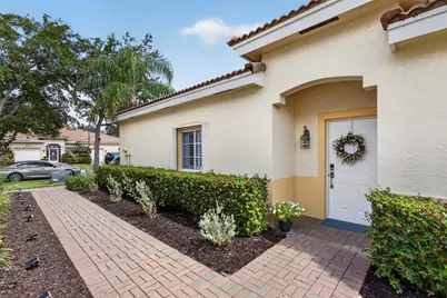 2368 Windjammer Way, West Palm Beach, FL 33411 - Photo 7