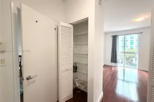 7290 SW 90th St, Miami, FL 33156 - Photo 9