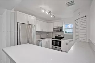 9273 Collins Ave, Surfside, FL 33154 - Photo 1