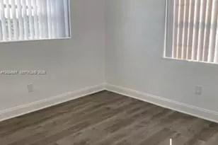 5960 NE 5th Ct, Miami, FL 33137 - Photo 3
