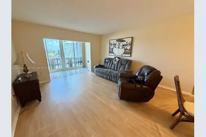 4001 Hillcrest Dr #609, Hollywood, FL 33021 - Photo 3