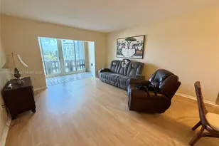 4001 Hillcrest Dr, Hollywood, FL 33021 - Photo 3