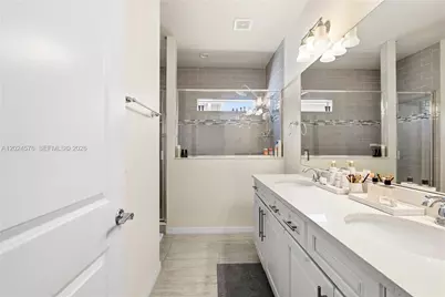 4325 Large Leaf Ln, Hollywood, FL 33021 - Photo 31