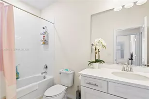 4325 Large Leaf Ln, Hollywood, FL 33021 - Photo 37