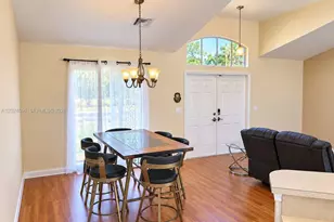 3740 NE 10th Ave, Naples, FL 34120 - Photo 3