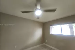 5350 W 21st Ct, Hialeah, FL 33016 - Photo 17