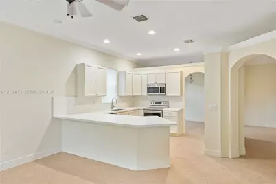 12858 SW 52nd St, Miramar, FL 33027 - Photo 15