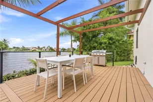 16460 NW 12th St, Pembroke Pines, FL 33028 - Photo 9