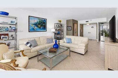 20281 E Country Club Dr #510, Aventura, FL 33180 - Photo 9