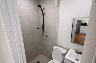 531 SW 89th Ct, Miami, FL 33174 - Photo 7