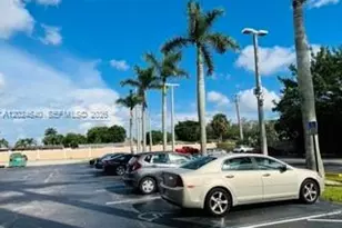 2040 NW 89th Ave, Pembroke Pines, FL 33028 - Photo 15