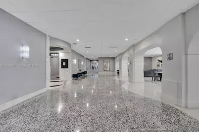 3140 S Ocean Dr #1705, Hallandale Beach, FL 33009 - Photo 37