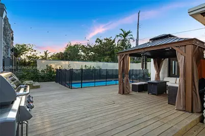1663 SW 13th St, Miami, FL 33145 - Photo 23