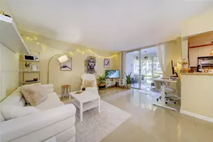 1040 SE 4th Ave, Deerfield Beach, FL 33441 - Photo 11