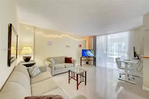 1040 SE 4th Ave, Deerfield Beach, FL 33441 - Photo 21