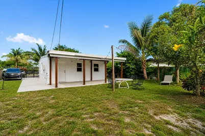 14370 NW 21st Ct, Opa Locka, FL 33054 - Photo 15
