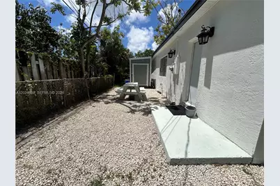 404 NW 18th Ave, Fort Lauderdale, FL 33311 - Photo 19