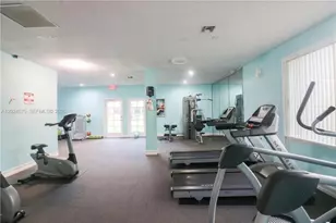 18111 NW 68th Ave, Hialeah, FL 33015 - Photo 15