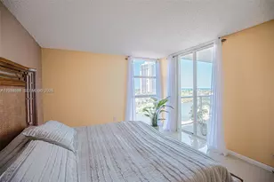 3701 N Country Club Dr, Aventura, FL 33180 - Photo 9