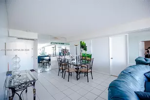 3701 N Country Club Dr, Aventura, FL 33180 - Photo 5