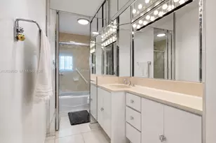 300 Bayview Dr, Sunny Isles Beach, FL 33160 - Photo 15