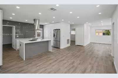 1081 NE 166th St #1081, North Miami Beach, FL 33162 - Photo 5
