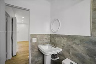 1081 NE 166th St, North Miami Beach, FL 33162 - Photo 31