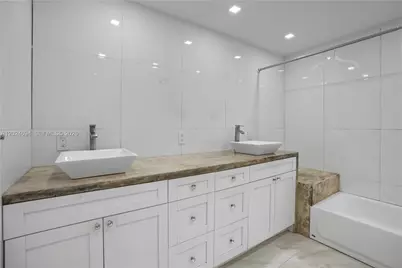1081 NE 166th St #1081, North Miami Beach, FL 33162 - Photo 17