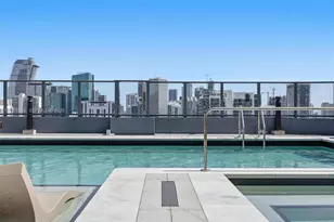 121 NE 5th St, Miami, FL 33132 - Photo 35