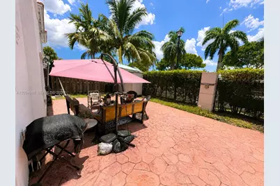 7305 NW 173rd Dr #102, Hialeah, FL 33015 - Photo 15