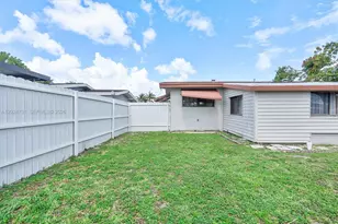 2321 Gulfstream Dr, Miramar, FL 33023 - Photo 5