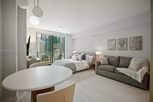 77 SE 5th St, Miami, FL 33131 - Photo 3