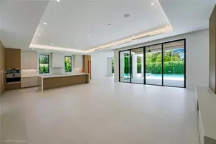 9405 SW 72nd Ct, Pinecrest, FL 33156 - Photo 5