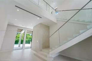 9405 SW 72nd Ct, Pinecrest, FL 33156 - Photo 17