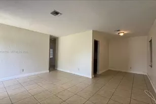 1320 NW 87th St, Miami, FL 33147 - Photo 5