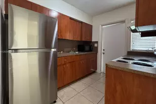 1320 NW 87th St, Miami, FL 33147 - Photo 7
