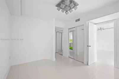 18601 NE 14th Ave #409, Miami, FL 33179 - Photo 15