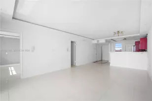 18601 NE 14th Ave, Miami, FL 33179 - Photo 11
