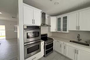 26514 SW 138th Ave, Homestead, FL 33032 - Photo 3