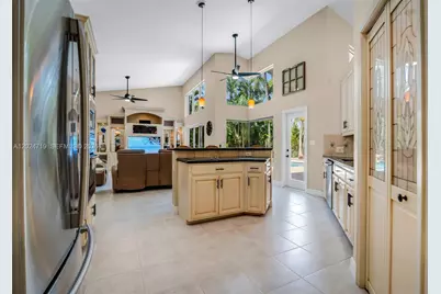 14501 SW 18th Ct, Davie, FL 33325 - Photo 7