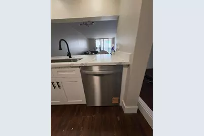 111 Lake Emerald Dr #302, Oakland Park, FL 33309 - Photo 3